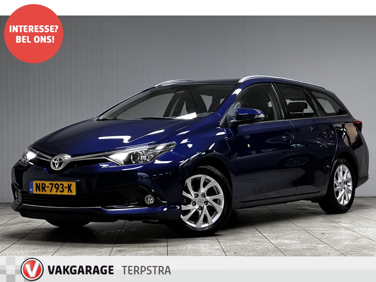 Toyota Auris Touring Sports - 1.2T Aspiration/ LED Dagrijverl./ Trekhaak/ Camera/ Clima/ Navi/ Cruise/ Bluetooth/ Elek.P - AutoWereld.nl