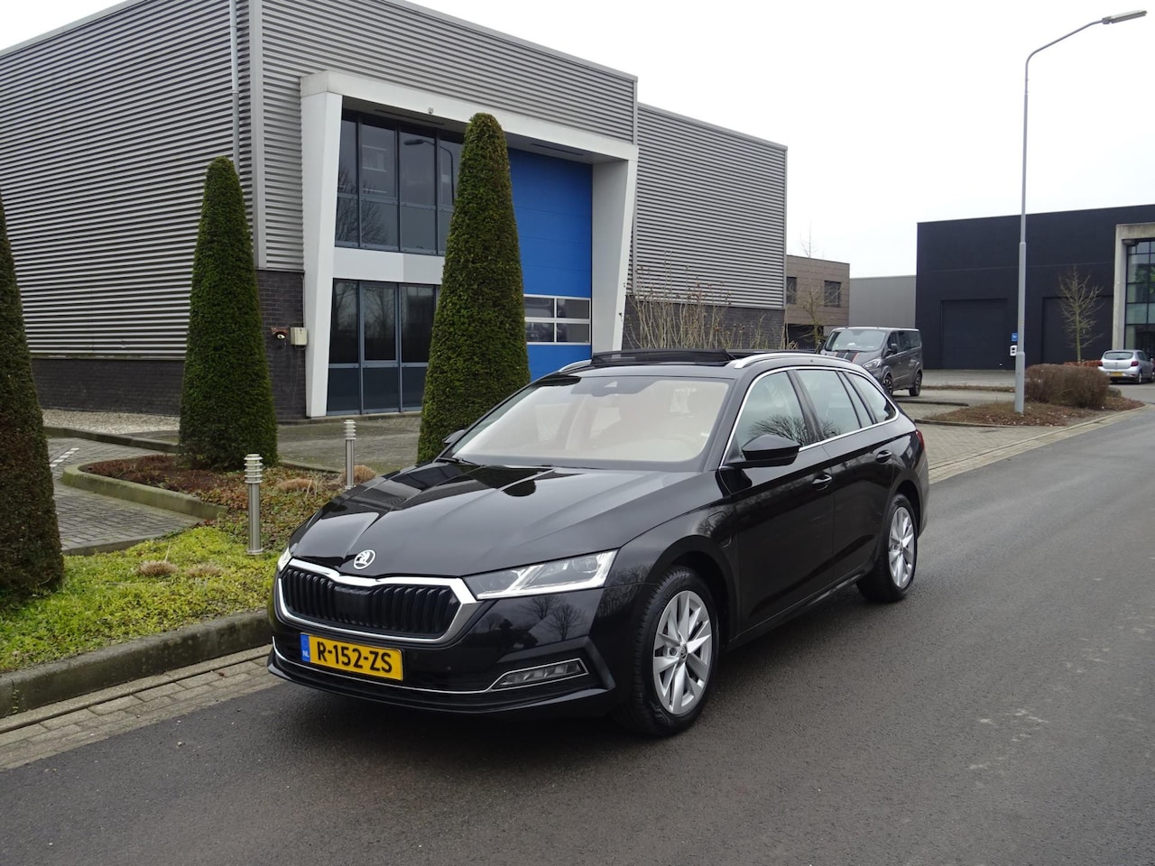 Skoda Octavia Combi - 1.4 TSI iV PHEV Sportline | Panodak |100% Onderhouden - AutoWereld.nl