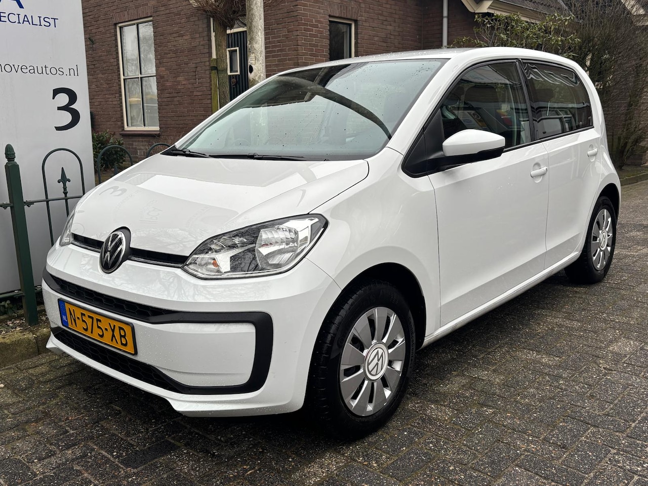 Volkswagen Up! - 1.0 1.0 - AutoWereld.nl