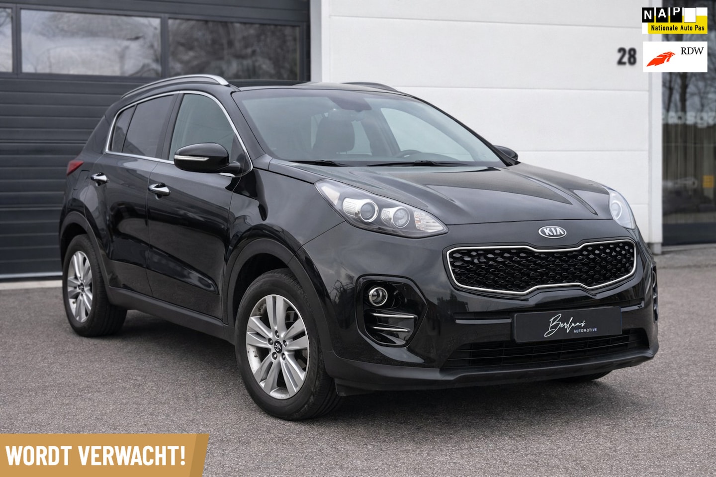 Kia Sportage - 1.6 GDI DynamicLine Org NL | Trekhaak | Camera - AutoWereld.nl