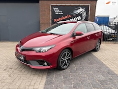 Toyota Auris Touring Sports - 1.8 Hybrid Dynamic Ultimate