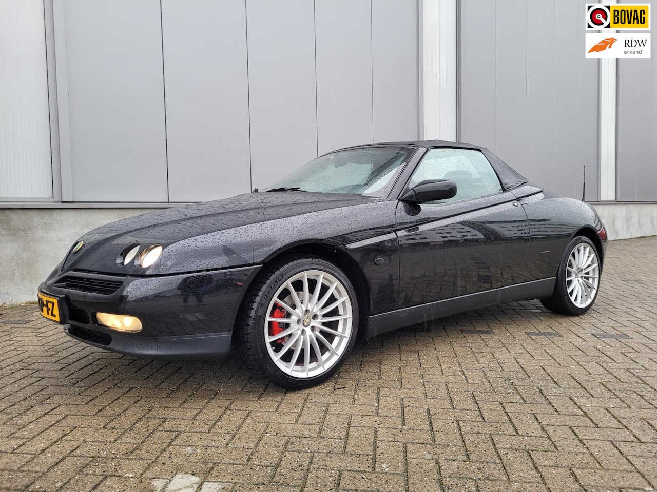 Alfa Romeo Spider - 2.0-16V TwinSpark -18 inch - airco - - AutoWereld.nl