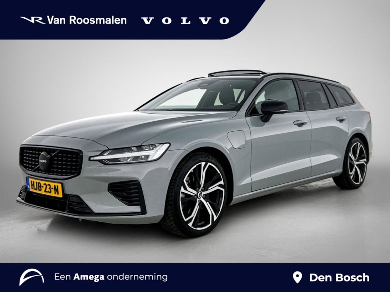 Volvo V60 - 2.0 T6 AWD Plus Dark | Panorama dak | Black Pack | Rijklaar | - AutoWereld.nl