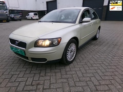 Volvo S40 - 2.4 Elite
