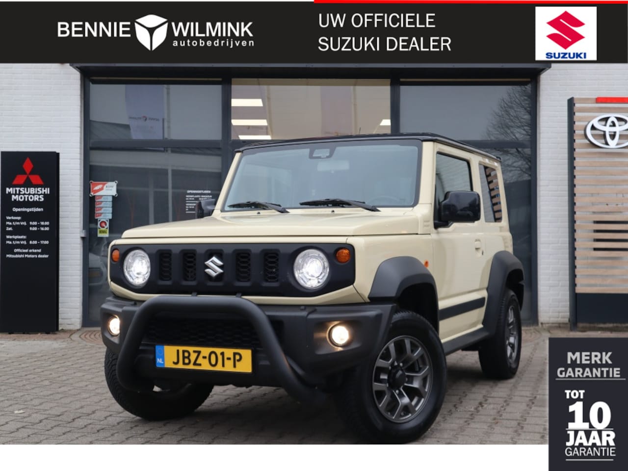 Suzuki Jimny - 1.5 Stijl 4 zits | Trekhaak | Push bar | Cruise - AutoWereld.nl