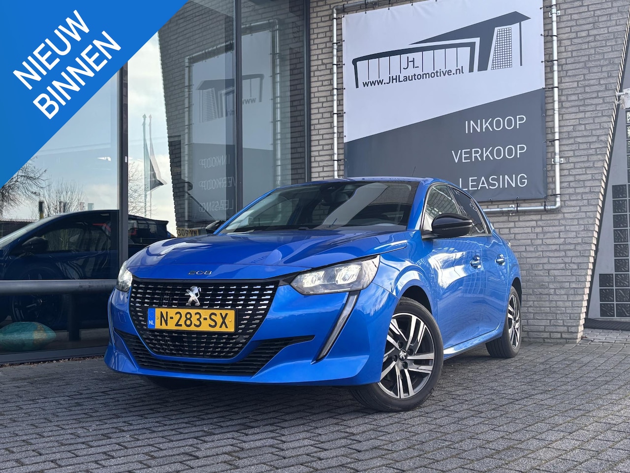 Peugeot 208 - 1.2 Allure*AUTOM.*ECC*CRUISE*NAVI*HAAK*CAM*CARPLAY - AutoWereld.nl