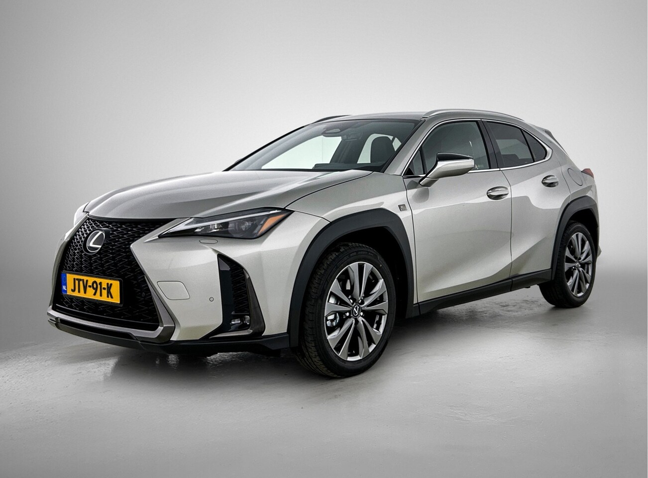 Lexus UX - 300h 35th Edition | Elektrische Achterklep | Stoelverwarming | Premium Navigatie Systeem 1 - AutoWereld.nl