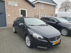 Volvo V40 - 1.6 T3 Momentum 150 PK