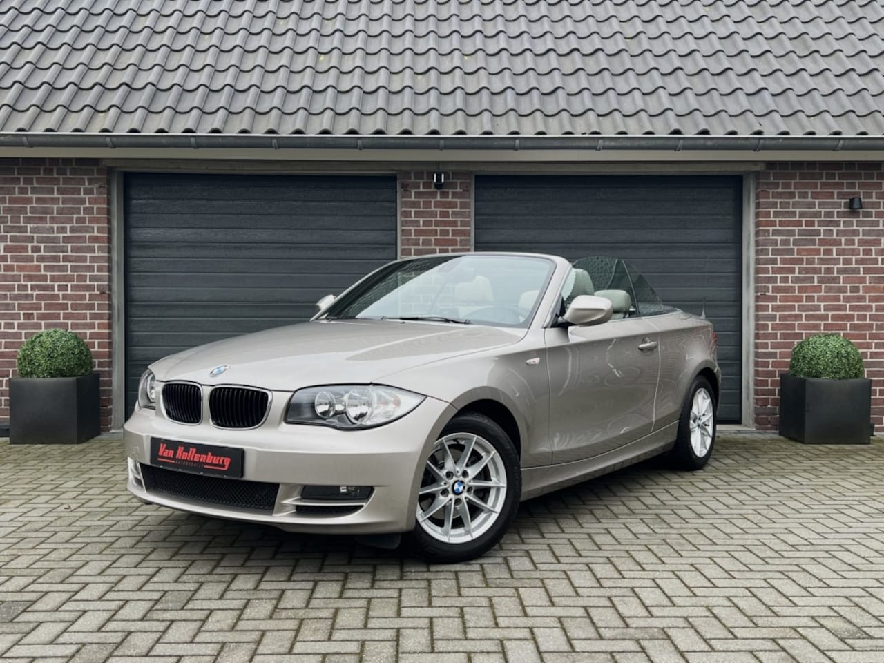 BMW 1-serie Cabrio - 118I Cabriolet High Exe Navi Cruise Org NL 82dkm! Nieuwstaat. - AutoWereld.nl