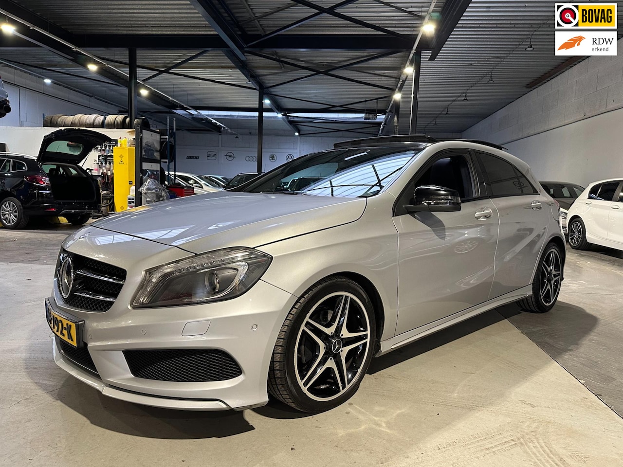 Mercedes-Benz A-klasse - 180 CDI Ambition/Amg pakket/Panoramadak/2x sleutels/Apk nieuw - AutoWereld.nl