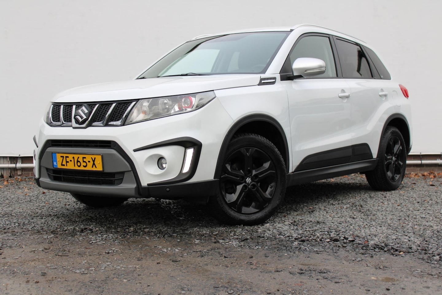 Suzuki Vitara - 1.4 S Cruise Control Adaptief, Navigatie, Dealeronderhouden Auto! - AutoWereld.nl