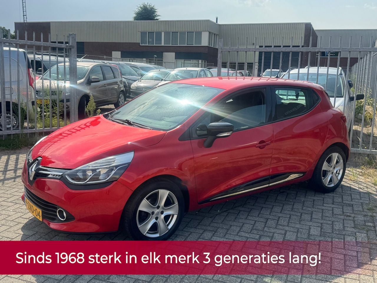 Renault Clio - 0.9 TCe Expression 90PK NL AUTO NAP! DEALER OH! Navi l Cruise l LED l Airco l LMV l Start- - AutoWereld.nl