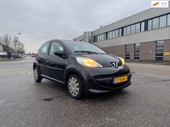 Peugeot 107 - 1.0-12V XR