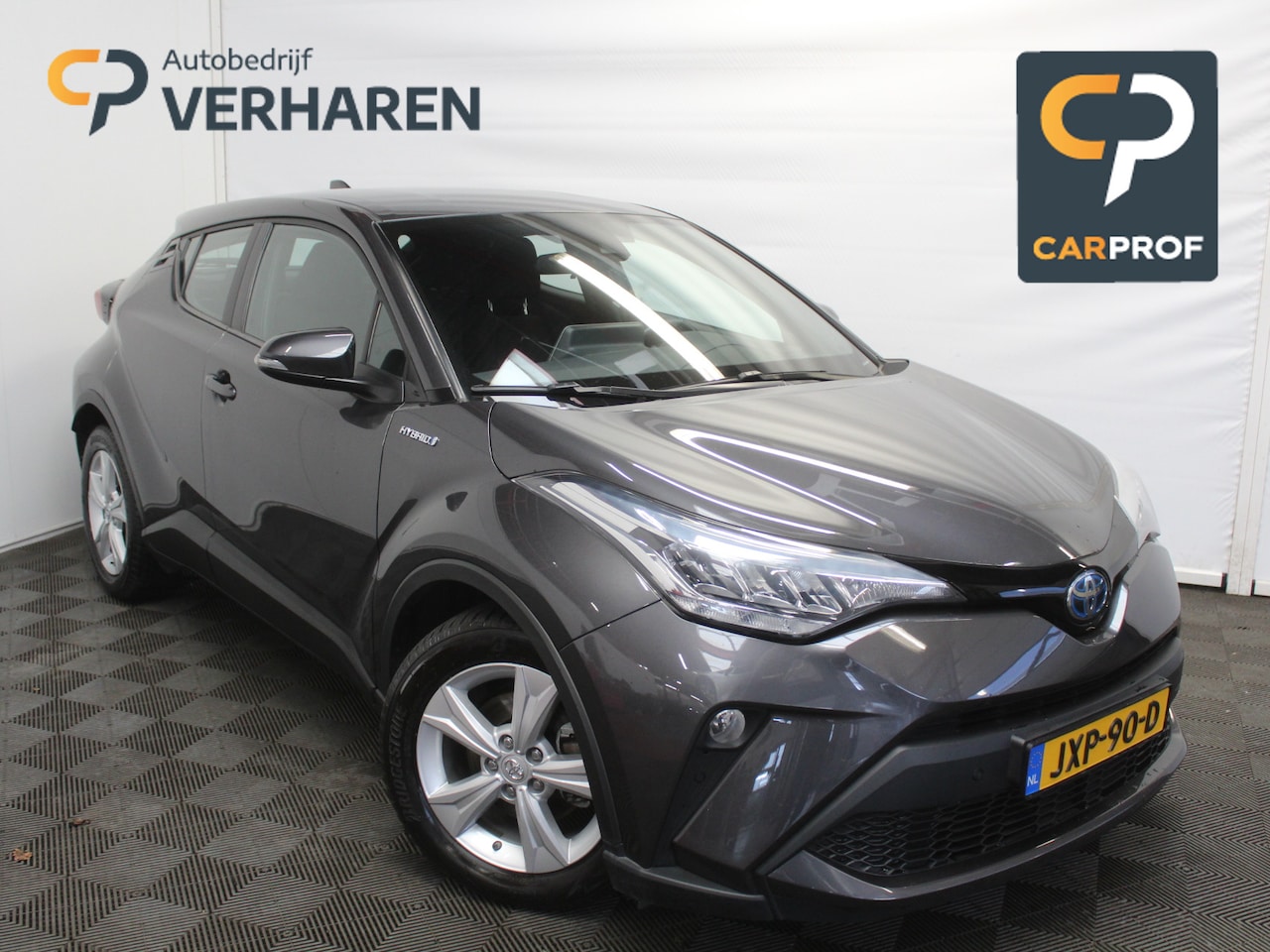 Toyota C-HR - 1.8 Hybrid Active CAMERA | ADAPCRUISE | CARPLAY | LED | LMV17 | AFNBTRHAAK | STOELVERW | C - AutoWereld.nl
