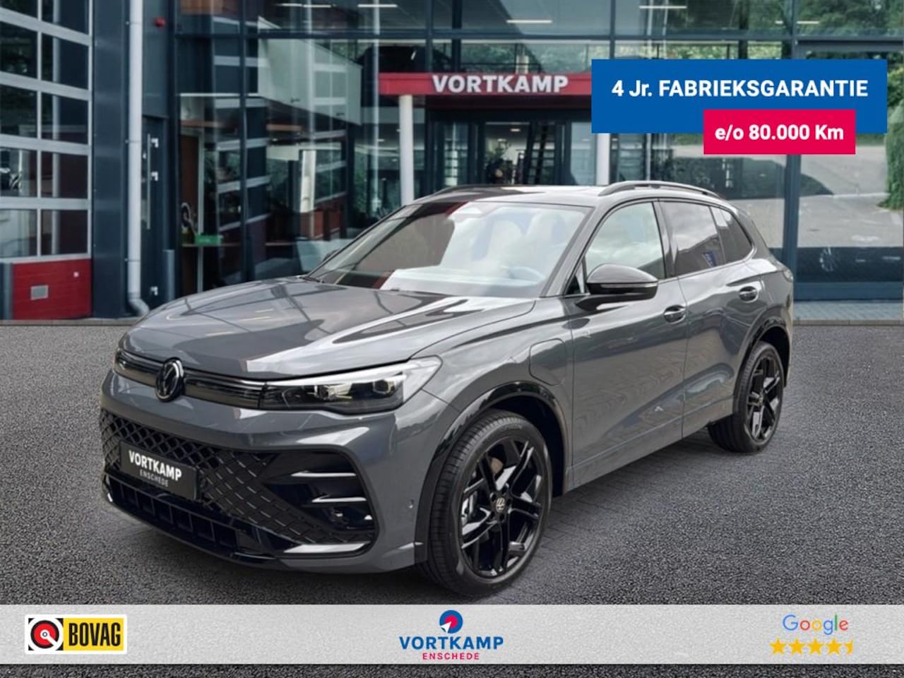Volkswagen Tiguan - 1.5 TSI e-HYBRID 272 PK R-LINE BLACK-OPTIK PANO-DAK/CAMERA/TREKHAAK/NAVI/CARPLAY - AutoWereld.nl