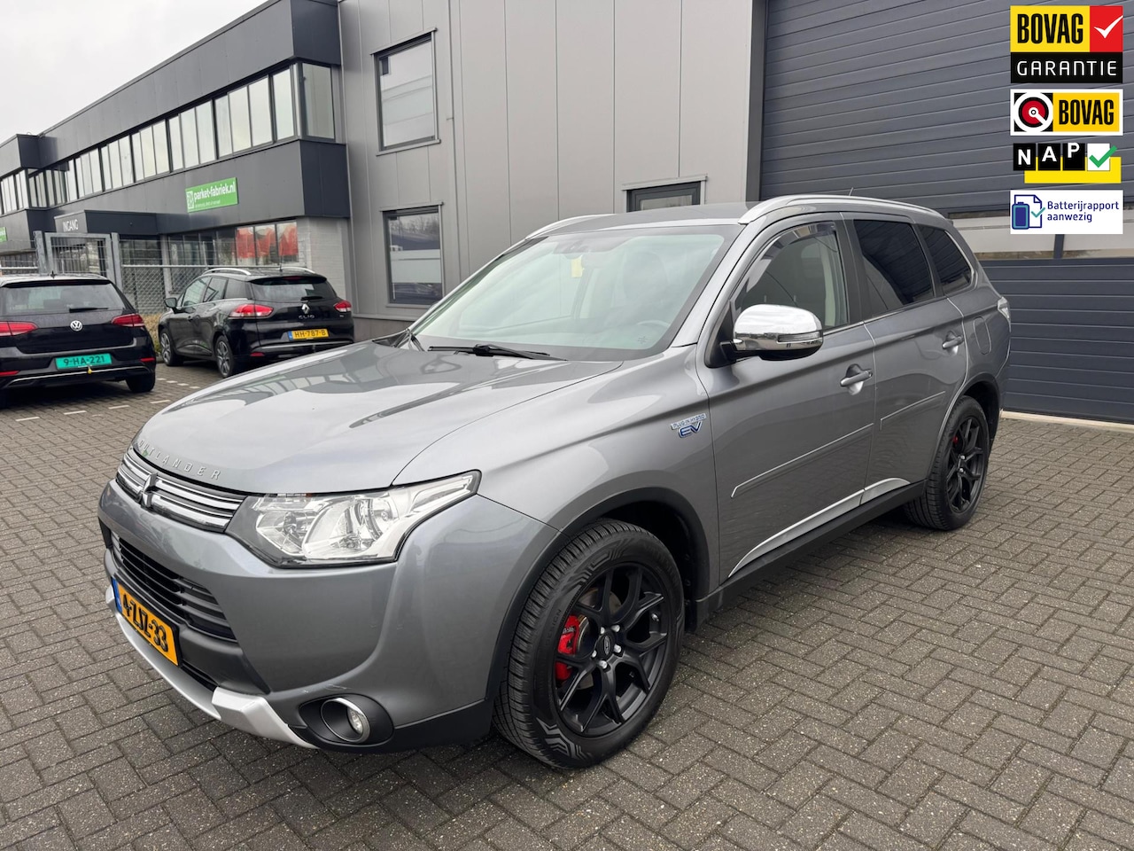 Mitsubishi Outlander - 2.0 PHEV Business Edition X-Line 2.0 PHEV Business Edition X-Line - AutoWereld.nl