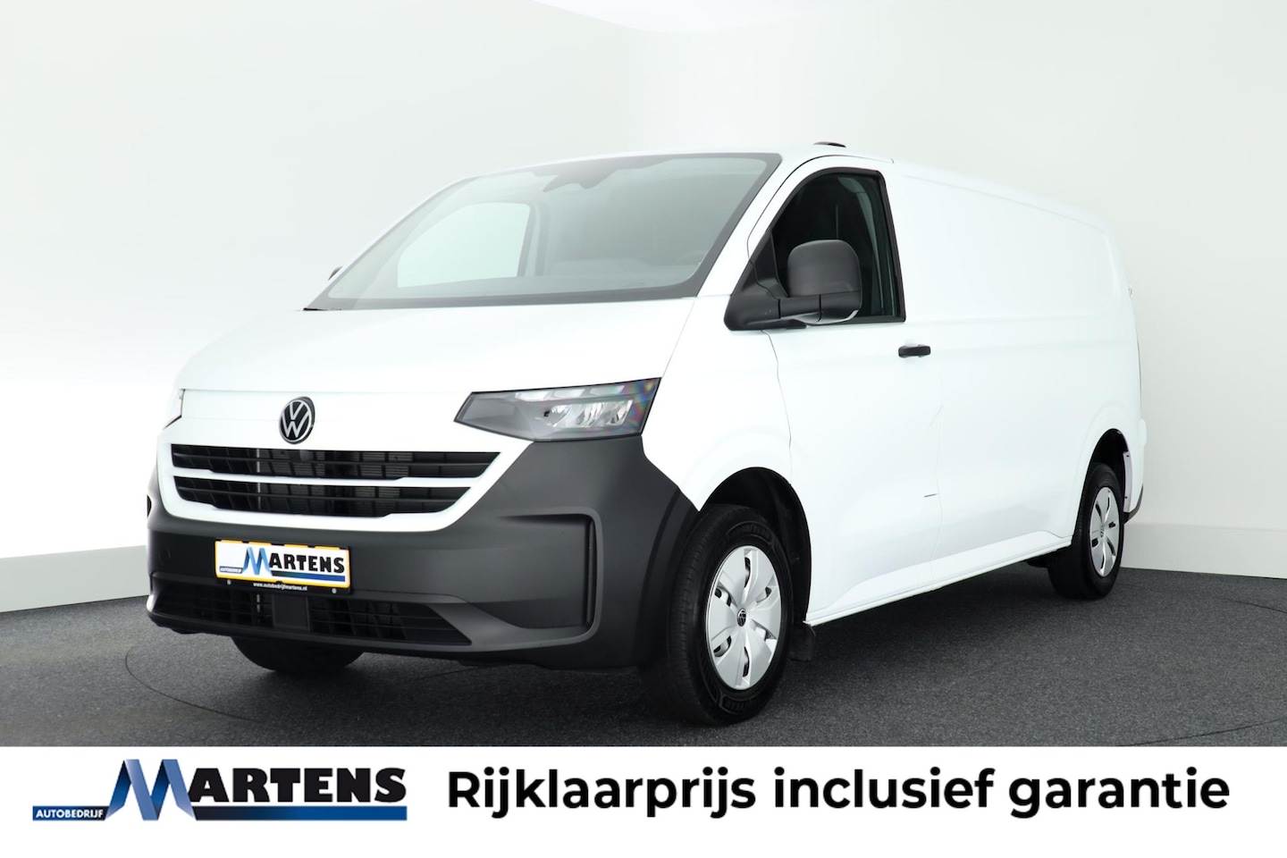 Volkswagen Transporter - T7 2.0 TDI 110pk L2H1 Comfortline Incl. BPM! Parkeersensoren Carplay Bijrijdersbank - AutoWereld.nl