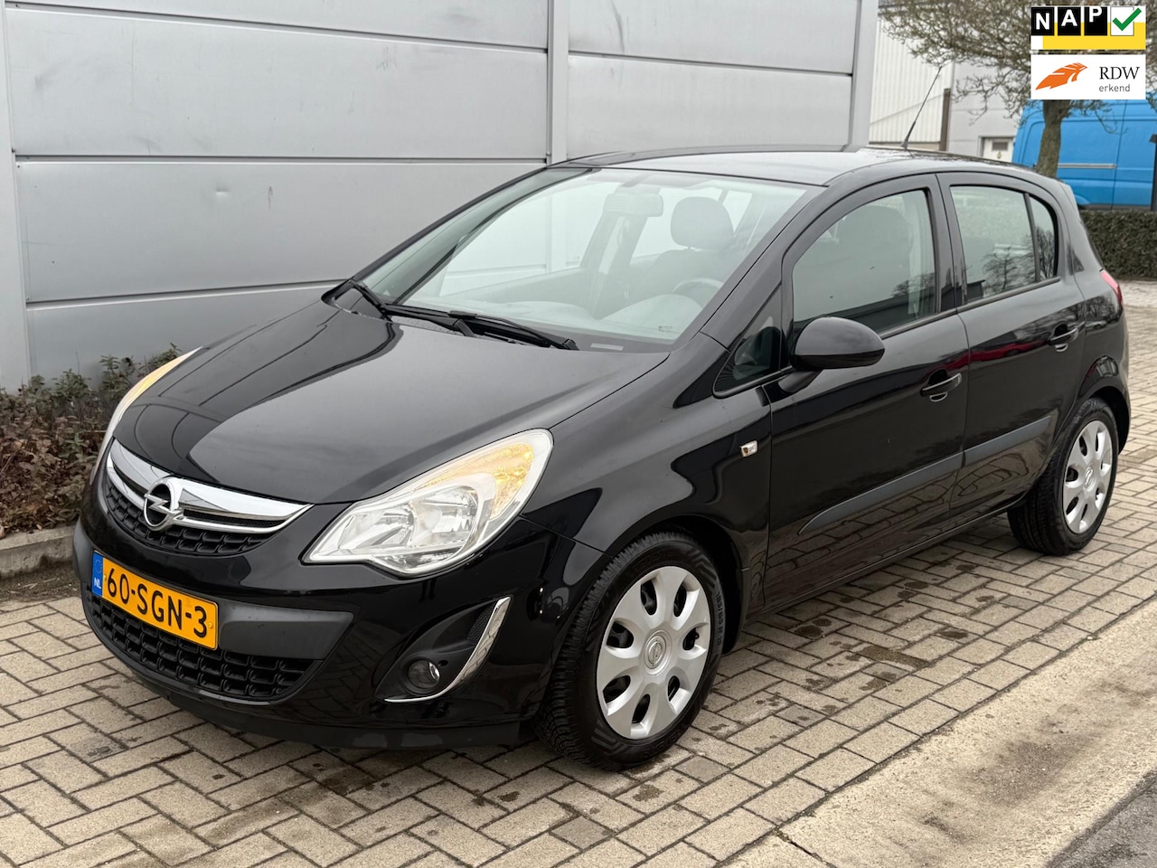 Opel Corsa - 1.4-16V Edition/ 2011 / NAP - AutoWereld.nl