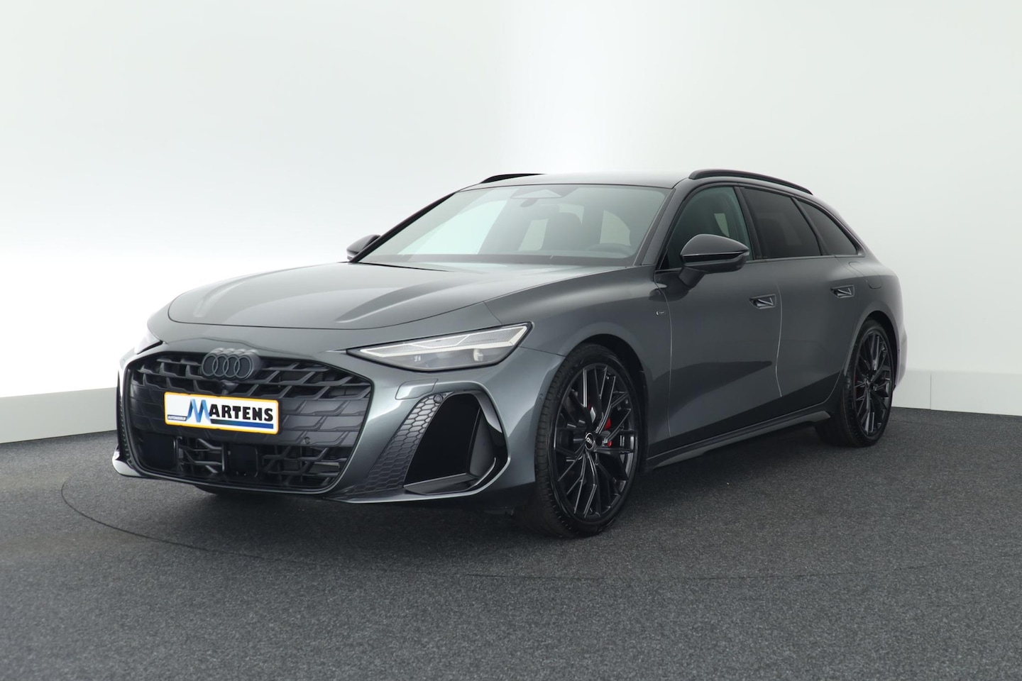 Audi A6 Avant - 2.0 e-hybrid 367pk quattro S edition Competition Trekhaak 360Camera Head-Up B&O Leder Stoe - AutoWereld.nl