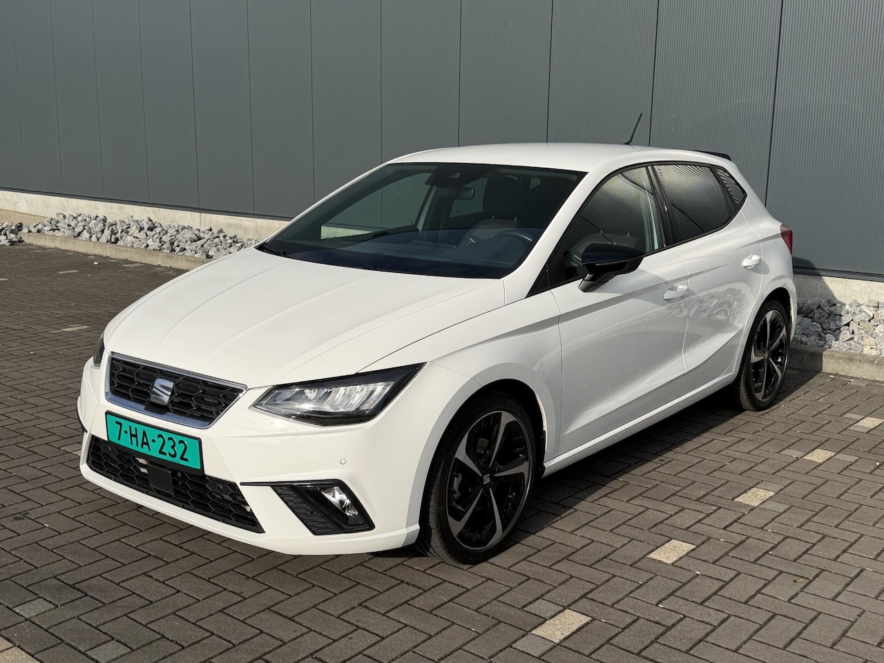 SEAT Ibiza - 1.0 EcoTSI FR Business Connect | Automaat | Camera | ACC | Carplay en meer! - AutoWereld.nl