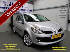 Renault Clio - 1.4-16V Dynamique Luxe Nette auto | Airco | Isofix-bevestigingspunten voor kinderzitjes |