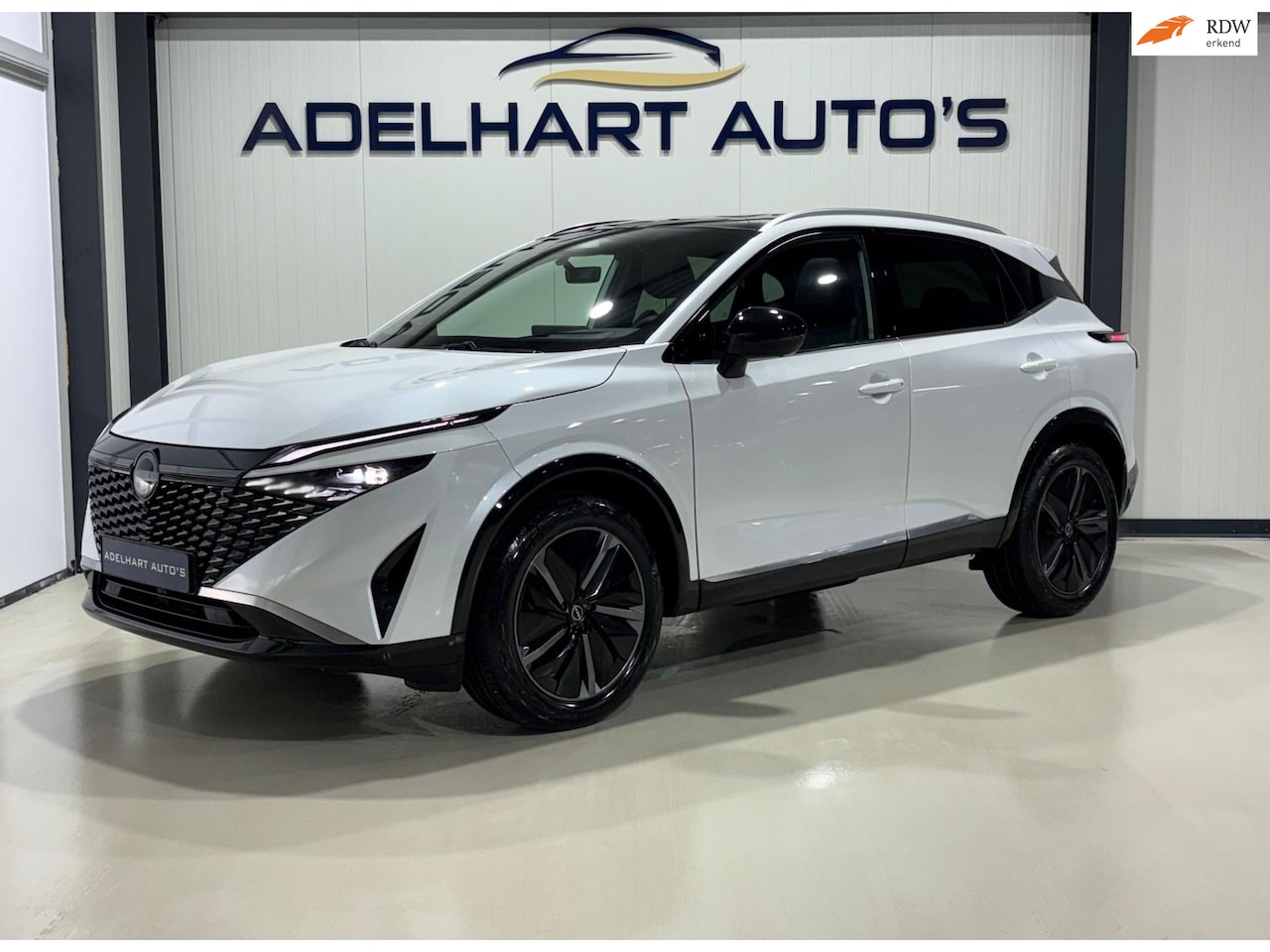 Nissan Qashqai - 1.3 MHEV Tekna + Automaat / Panorama dak / Lederen interieur / Elektrische Stoelen / Full - AutoWereld.nl