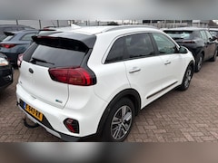 Kia Niro - 1.6 GDi PHEV ExecutiveLine Automaat | Panodak | Trekhaak | Elek. Pakket | Vol opties | Inr