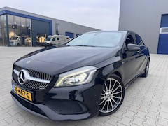 Mercedes-Benz A-klasse - 180 Sport Edition Amg pakket Automaat zeer nette auto