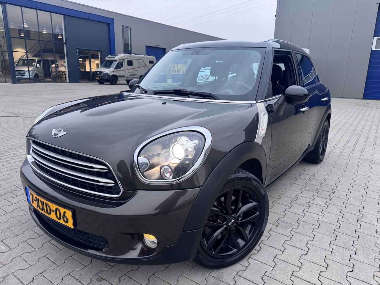 MINI Countryman - Mini 1.6 Cooper D navigatie nap!! - AutoWereld.nl
