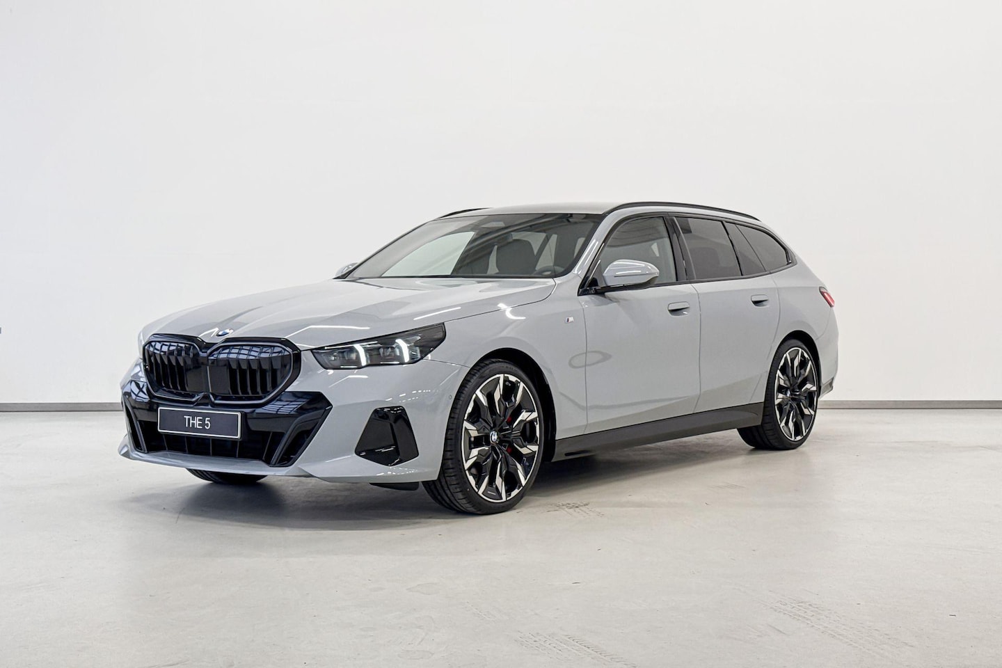 BMW 5-serie Touring - 520i | M Sport Pro | Innovation Pack | Travel Pack | Glazen Panoramadak | VPLD - AutoWereld.nl