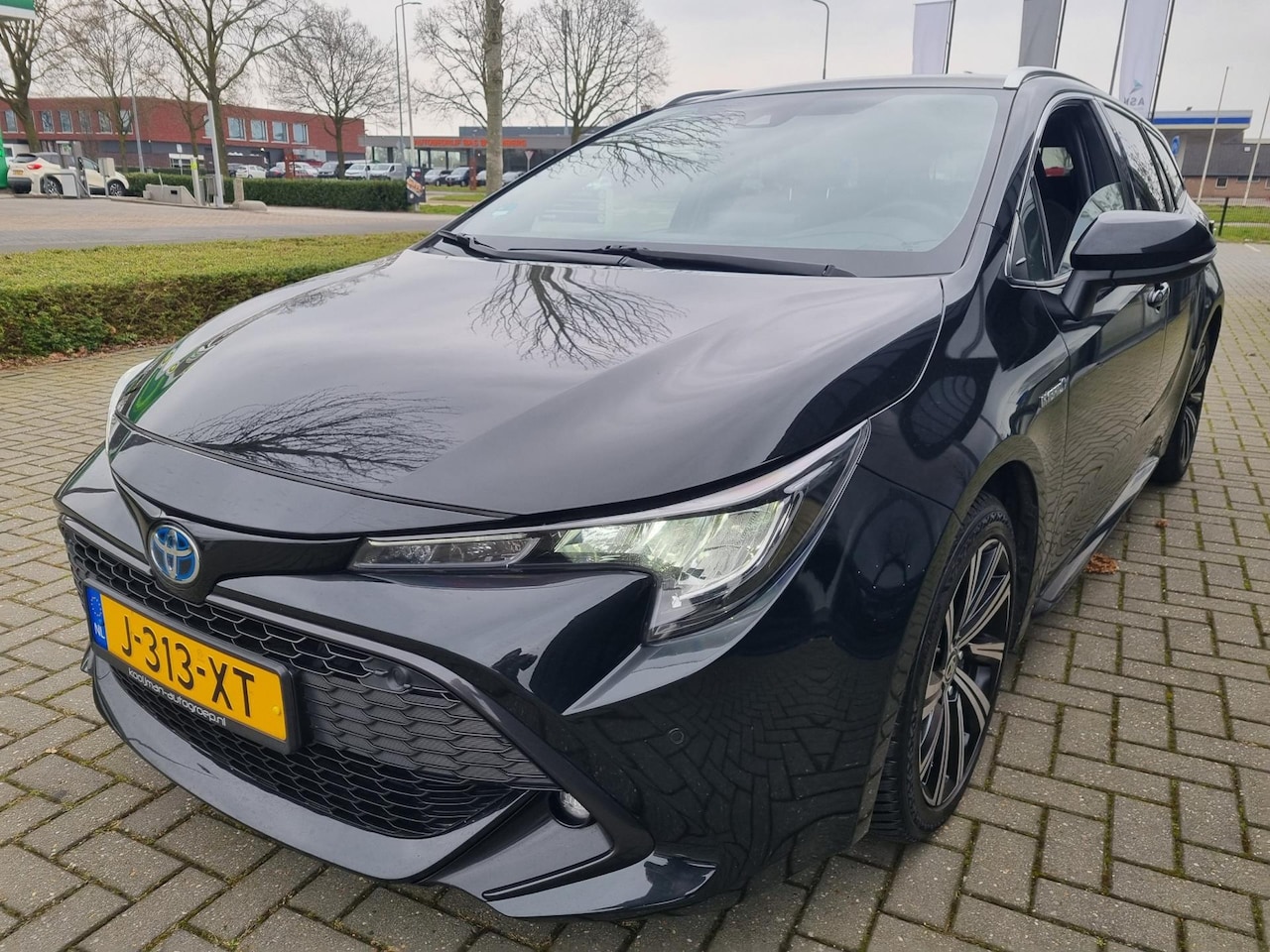 Toyota Corolla Touring Sports - 2.0 Hybrid Business Plus Camera Leder 1e Eig. - AutoWereld.nl