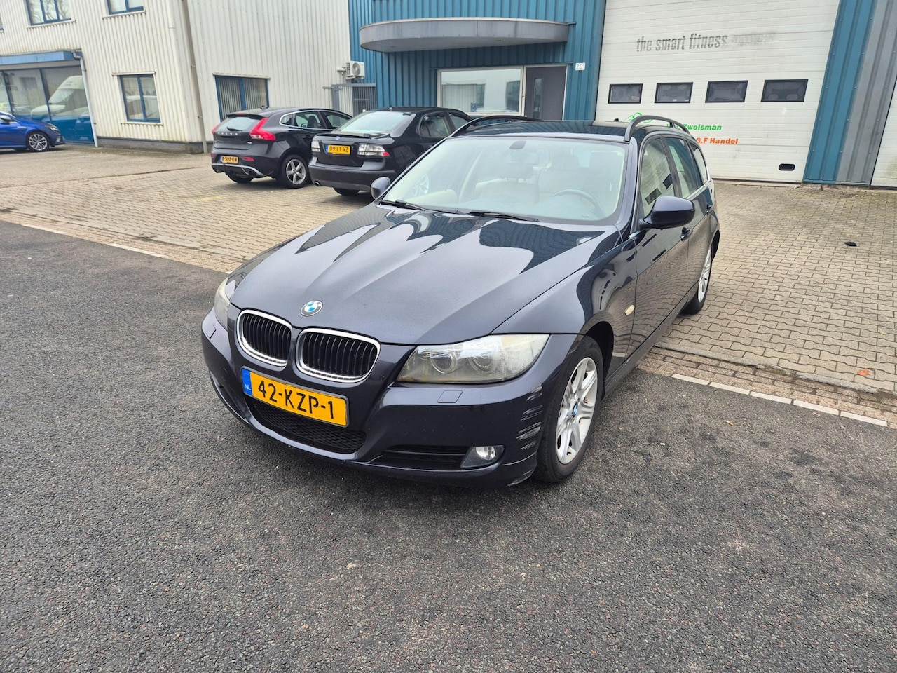 BMW 3-serie Touring - 320i Business Line 6bak Leer Navi Nap - AutoWereld.nl