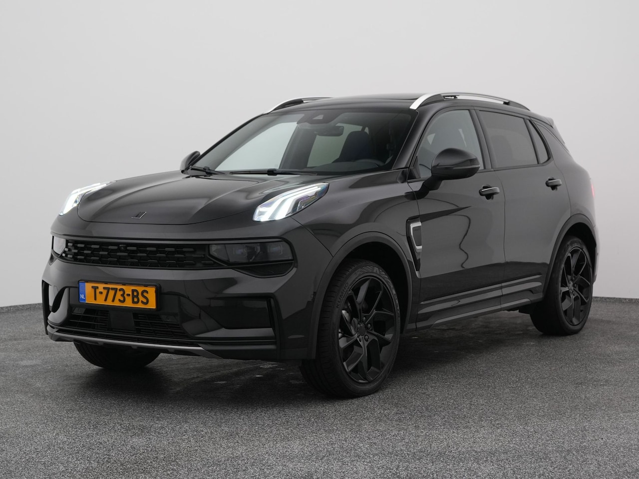 Lynk & Co 01 - 1.5 Plug-in Hybrid | 360° | BLACK | ZWARTE HEMEL | NLD AUTO - AutoWereld.nl