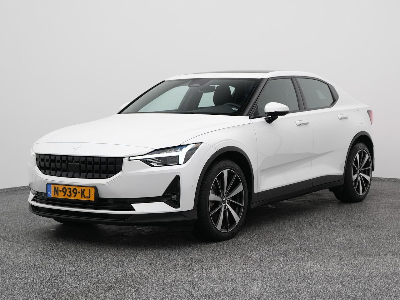 Polestar 2 - Long Range Single Motor 78 kWh | PANO | 360° | H&K | ADAPTIVE | STOEL- EN STUURVERW. - AutoWereld.nl