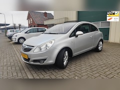 Opel Corsa - 1.4-16V Cosmo 1e eigenaar pano dak nieuwe APK