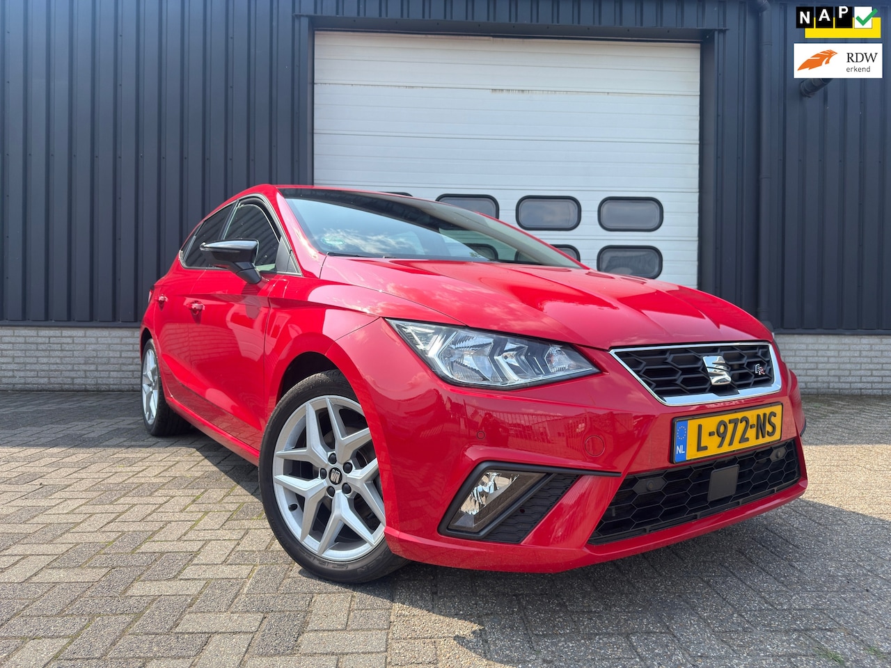SEAT Ibiza - 1.0 EcoTSI FR Business Intense/1e eigenaar/ lm/velgen/privacy/adaptive/ - AutoWereld.nl
