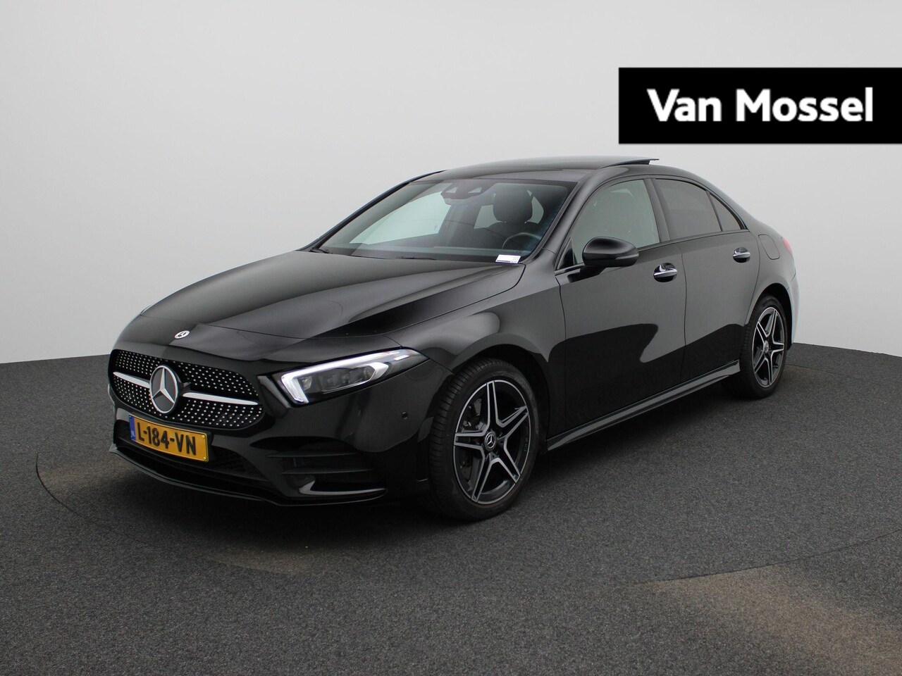 Mercedes-Benz A-klasse - 250 e Business Solution AMG Limited | Automaat | Climate Control | Panoramadak | Achteruit - AutoWereld.nl