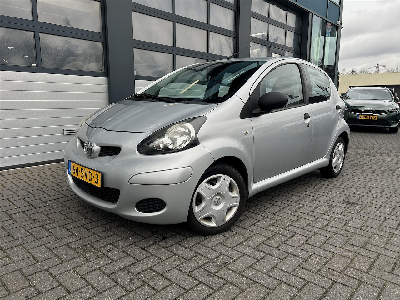 Toyota Aygo - 1.0 VVT-I 68 pk 5DRS, NAP, Airco, Elek. Ramen - AutoWereld.nl