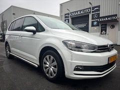 Volkswagen Touran - 2.0 TDI SCR AUTOMAAT / 151 DKM / DEALER ONDERHOUDEN