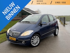 Mercedes-Benz A-klasse - 180 Elegance AUTOMAAT | PANORAMADAK | NL-AUTO | CRUISE | PDC V+A