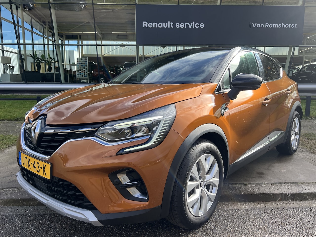 Renault Captur - 1.6 E-Tech Hybrid 145PK Intens / Keyless / Camera / Cruise / Climate / Applecarplay - Andr - AutoWereld.nl