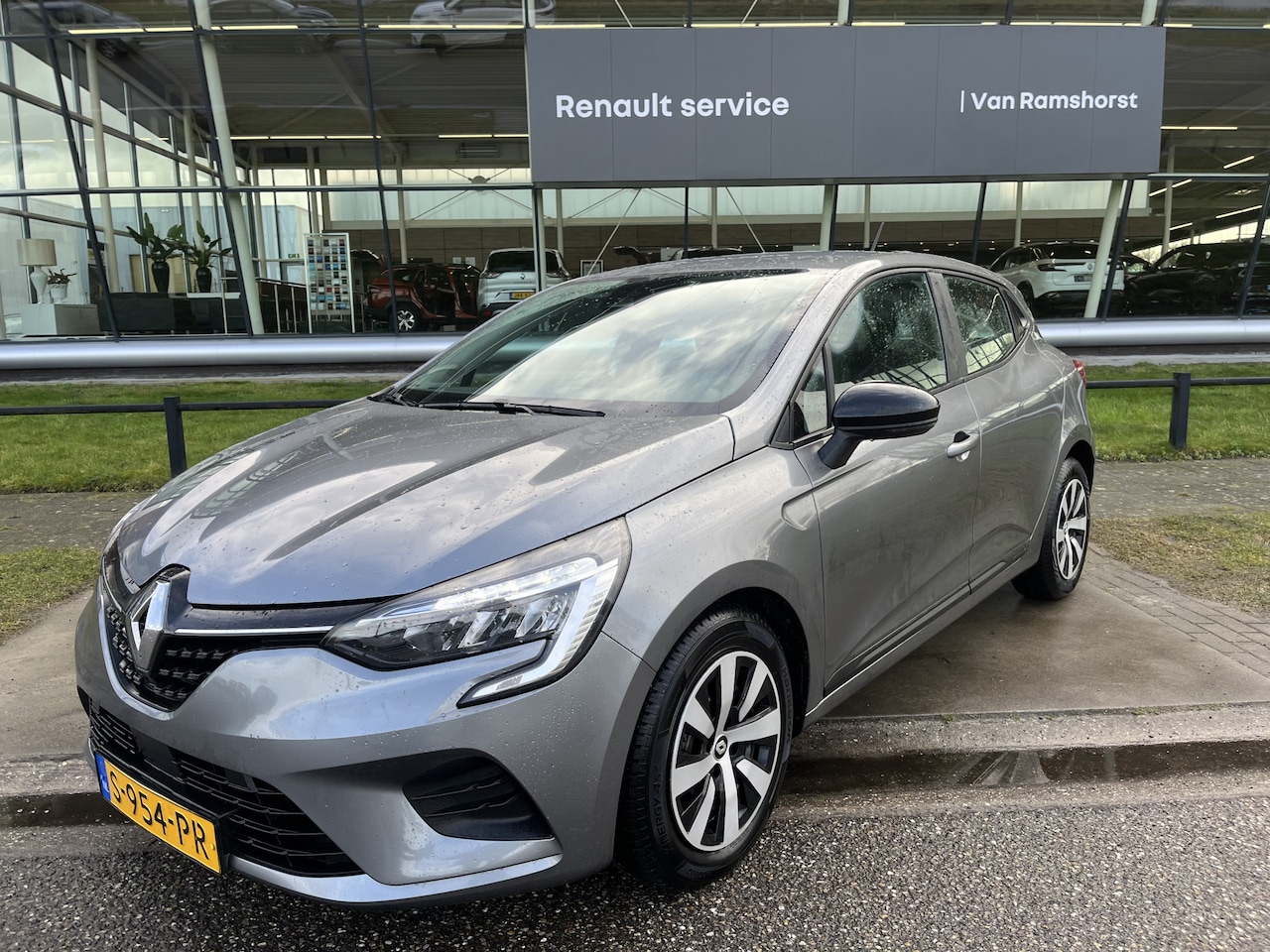 Renault Clio - 1.0 TCe 90 Equilibre / Apple Carplay - Android Auto / Airco / Cruise / Navi / - AutoWereld.nl