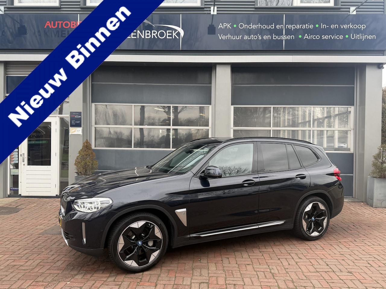BMW iX3 - High Executive 80 kWh LED | PANORAMADAK l TREKHAAK| LEDEREN BEKLEDING | WINTERPAKKET | NAV - AutoWereld.nl