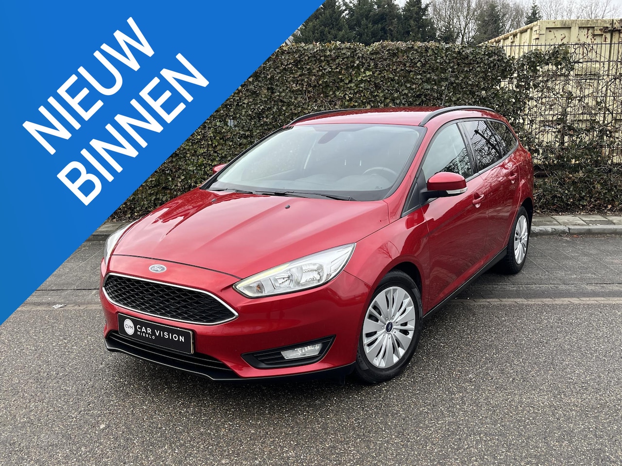 Ford Focus Wagon - 1.0 Edition * Navi * Nieuwe Distr. * Garantie - AutoWereld.nl