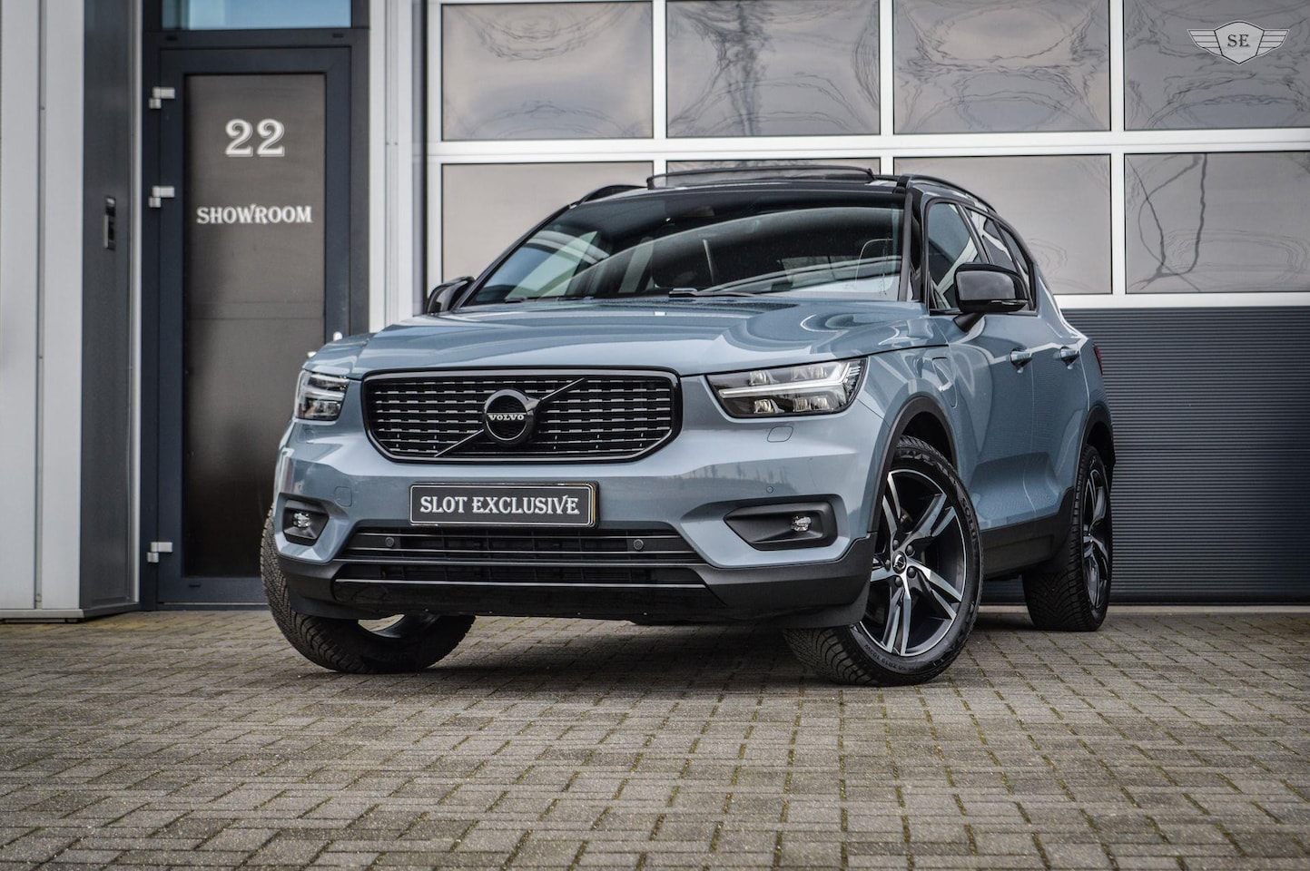 Volvo XC40 - 1.5 T4 Recharge R-Design Expression|PANO|TREKHAAK|AUTO PILOT - AutoWereld.nl