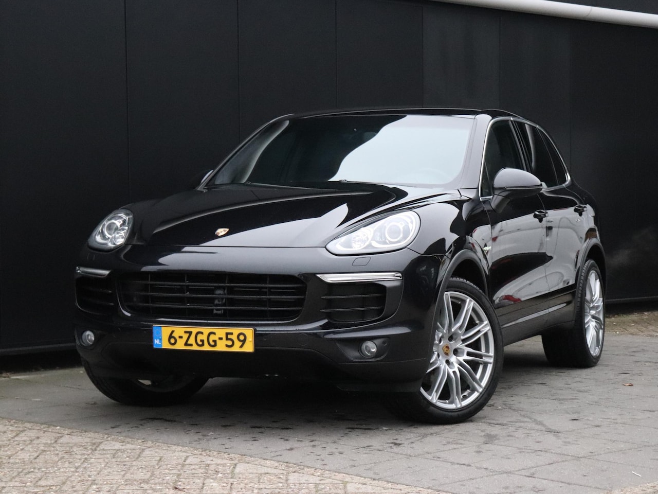 Porsche Cayenne - 3.0 S E-Hybrid LUCHTVERING | LEDER | MEMORY | BOSE | TREKHAAK | STOELVERW. | CAMERA | NAVI - AutoWereld.nl