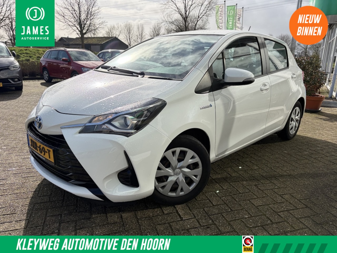 Toyota Yaris - 1.5 Hyb. Active, Aut,, Clima, Carplay, Stoelverwarming - AutoWereld.nl