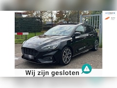 Ford Focus - 1.0 EcoBoost ST Line Panodak LED Camera MEGA VOL