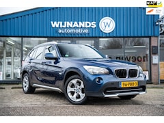 BMW X1 - SDrive18i Executive Trekhaak Cruise Clima Lichtmetaal