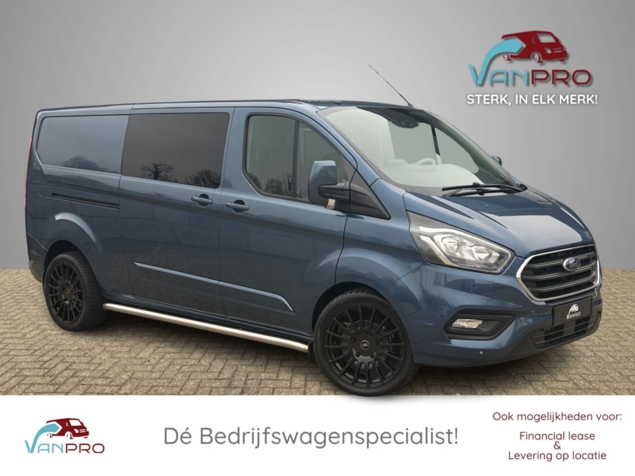 Ford Transit Custom - 2.0 TDCi 130PK Dubbel Cabine L2 / Airco / Dubbele Schuifdeur / Trekhaak / Cruise - AutoWereld.nl